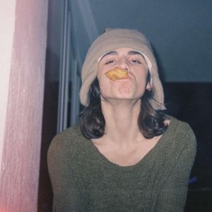 Meet your Posher, Max